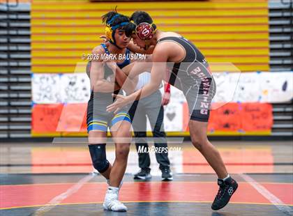 Thumbnail 2 in Valencia @ Segerstrom photogallery.