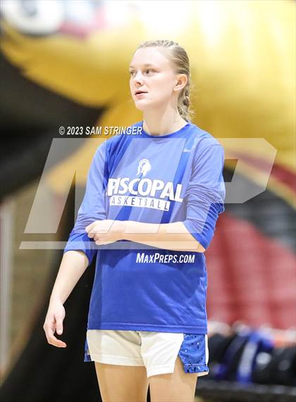 Thumbnail 2 in Episcopal vs. Oak Ridge (Nike Central Valley Showdown) photogallery.