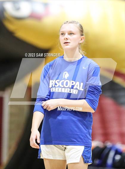 Thumbnail 1 in Episcopal vs. Oak Ridge (Nike Central Valley Showdown) photogallery.