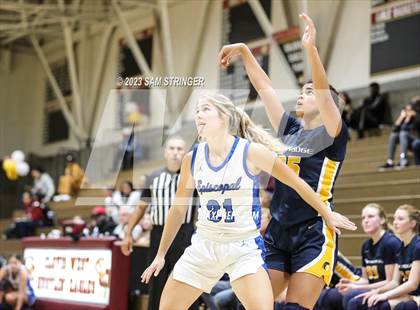 Thumbnail 2 in Episcopal vs. Oak Ridge (Nike Central Valley Showdown) photogallery.