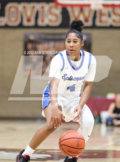 Thumbnail 1 in Episcopal vs. Oak Ridge (Nike Central Valley Showdown) photogallery.