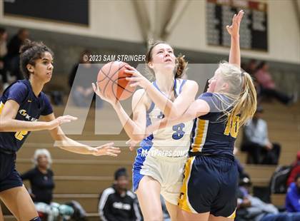 Thumbnail 1 in Episcopal vs. Oak Ridge (Nike Central Valley Showdown) photogallery.