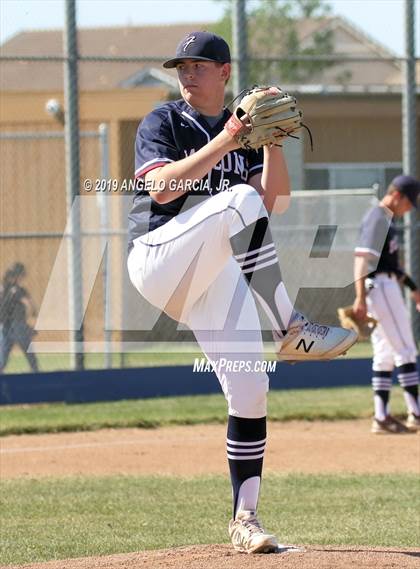 Thumbnail 1 in Pittsburg vs Freedom photogallery.