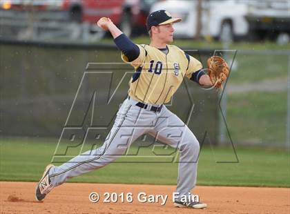 Thumbnail 2 in Ooltewah vs. Soddy Daisy photogallery.