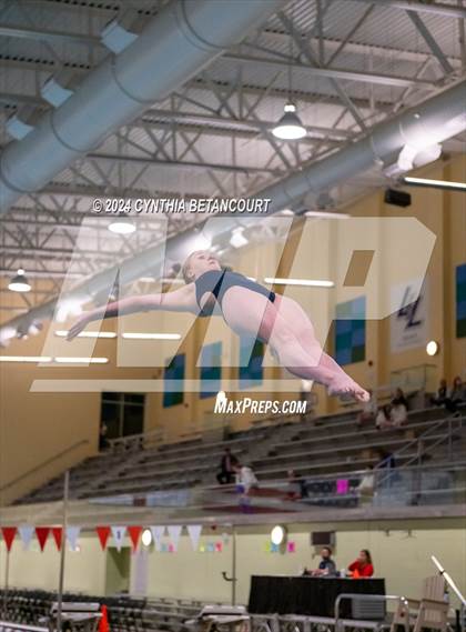 Thumbnail 2 in CHSAA 4A Dive Championships photogallery.