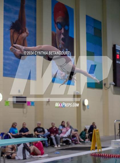 Thumbnail 3 in CHSAA 4A Dive Championships photogallery.