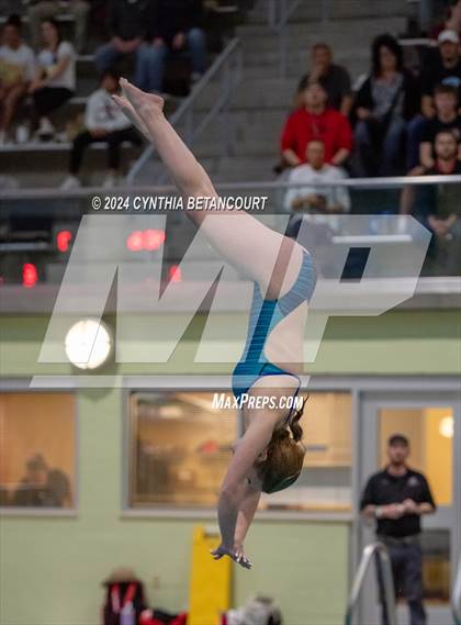 Thumbnail 3 in CHSAA 4A Dive Championships photogallery.