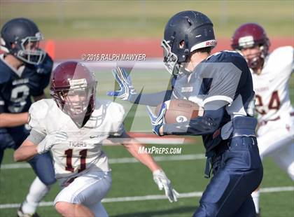 Thumbnail 3 in Dripping Springs vs Boerne-Champion  photogallery.
