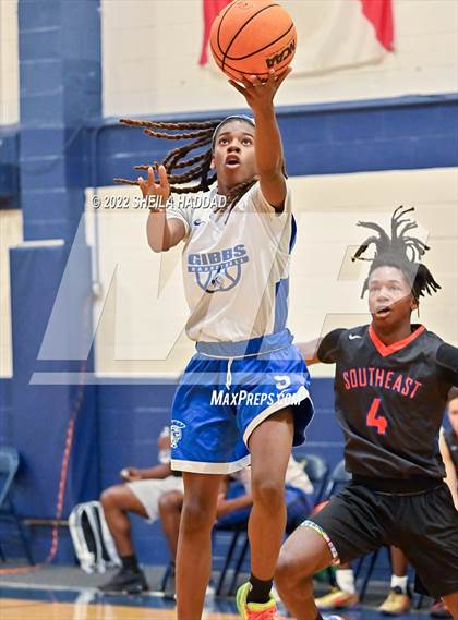 Thumbnail 1 in Gibbs vs Southeast. (The Hoop Vibe) photogallery.