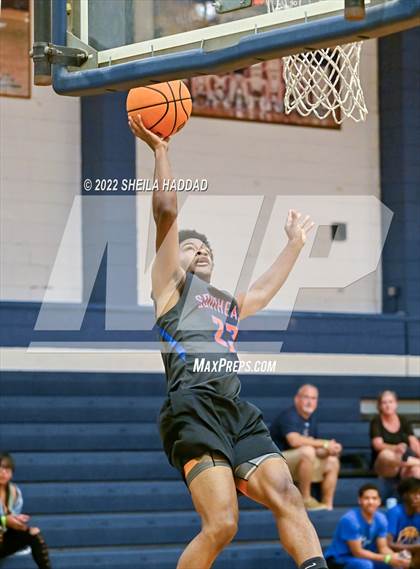 Thumbnail 3 in Gibbs vs Southeast. (The Hoop Vibe) photogallery.