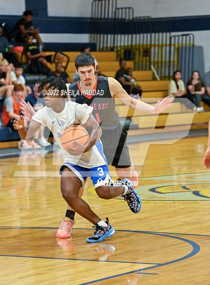 Thumbnail 2 in Gibbs vs Southeast. (The Hoop Vibe) photogallery.