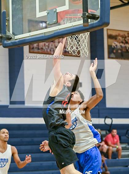 Thumbnail 1 in Gibbs vs Southeast. (The Hoop Vibe) photogallery.