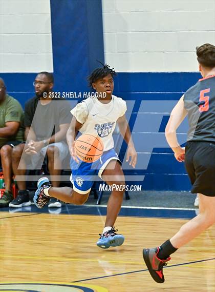 Thumbnail 3 in Gibbs vs Southeast. (The Hoop Vibe) photogallery.
