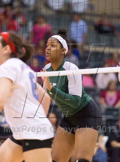 Thumbnail 3 in Incarnate Word @ Antonian Prep photogallery.