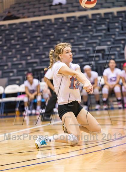 Thumbnail 1 in Incarnate Word @ Antonian Prep photogallery.