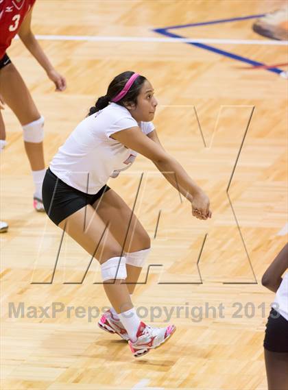 Thumbnail 1 in Incarnate Word @ Antonian Prep photogallery.