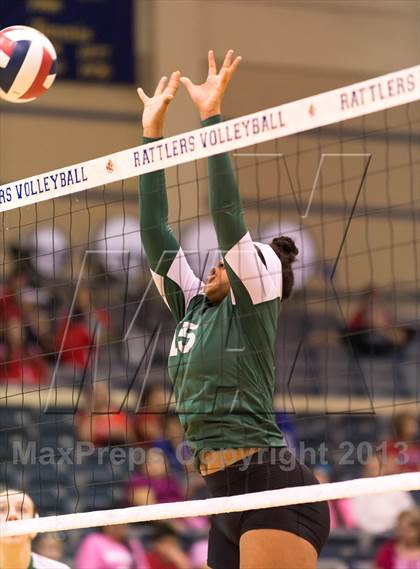 Thumbnail 2 in Incarnate Word @ Antonian Prep photogallery.