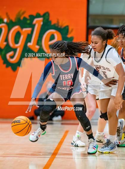 Thumbnail 3 in Terry Sanford @ South View photogallery.