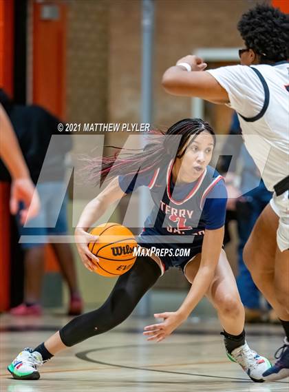 Thumbnail 1 in Terry Sanford @ South View photogallery.