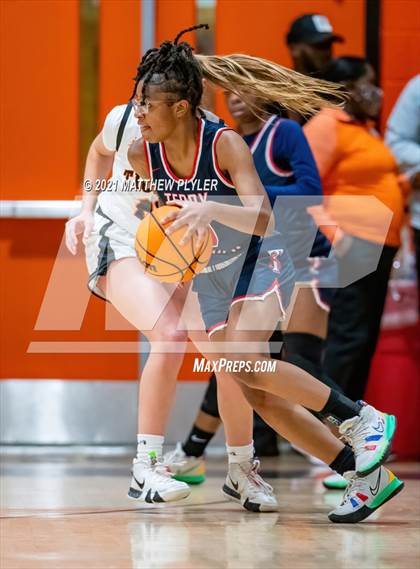 Thumbnail 3 in Terry Sanford @ South View photogallery.