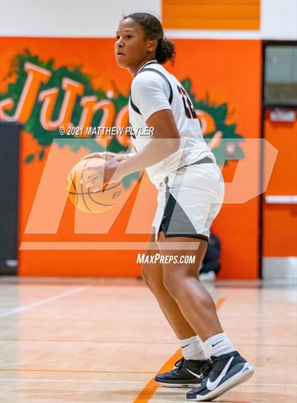 Thumbnail 3 in Terry Sanford @ South View photogallery.