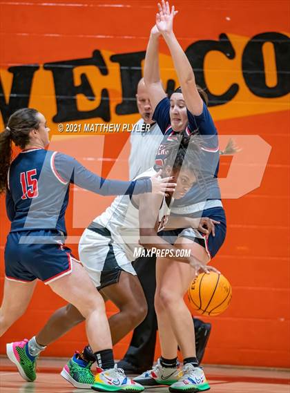 Thumbnail 3 in Terry Sanford @ South View photogallery.