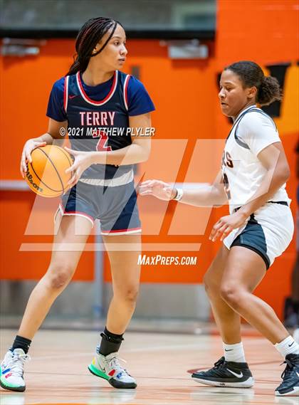 Thumbnail 1 in Terry Sanford @ South View photogallery.