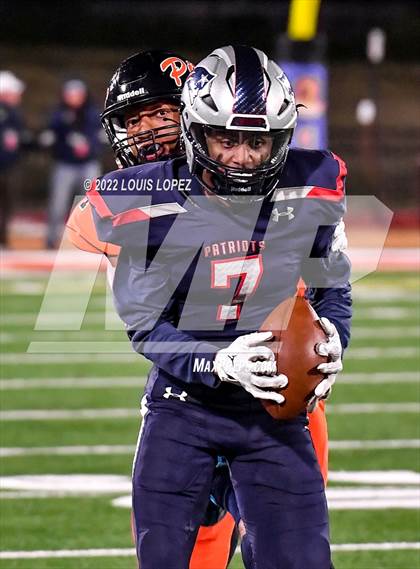 Thumbnail 1 in Liberty @ Pittsburg (CIF STATE DIV 1A Championship Final) photogallery.