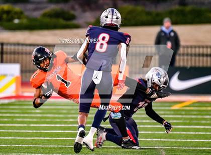 Thumbnail 2 in Liberty @ Pittsburg (CIF STATE DIV 1A Championship Final) photogallery.