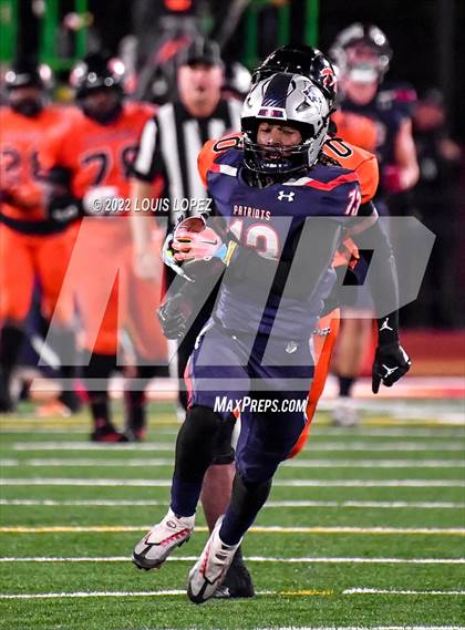 Thumbnail 3 in Liberty @ Pittsburg (CIF STATE DIV 1A Championship Final) photogallery.