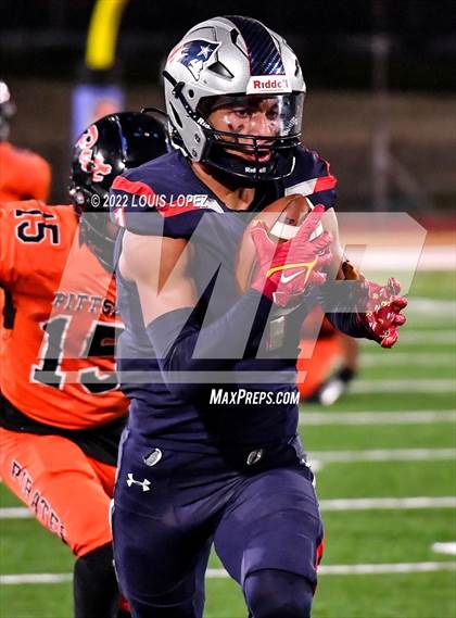 Thumbnail 1 in Liberty @ Pittsburg (CIF STATE DIV 1A Championship Final) photogallery.