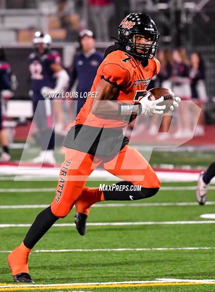 Thumbnail 2 in Liberty @ Pittsburg (CIF STATE DIV 1A Championship Final) photogallery.