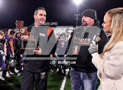 Thumbnail 3 in Liberty @ Pittsburg (CIF STATE DIV 1A Championship Final) photogallery.