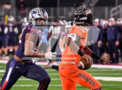 Thumbnail 1 in Liberty @ Pittsburg (CIF STATE DIV 1A Championship Final) photogallery.