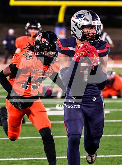 Thumbnail 2 in Liberty @ Pittsburg (CIF STATE DIV 1A Championship Final) photogallery.
