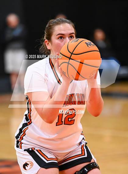 Thumbnail 3 in St. Patrick-St. Vincent @ Half Moon Bay (CIF D4 Round 1) photogallery.