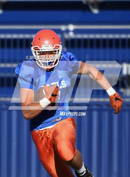 Thumbnail 3 in FR: Sierra Vista vs Bishop Gorman photogallery.