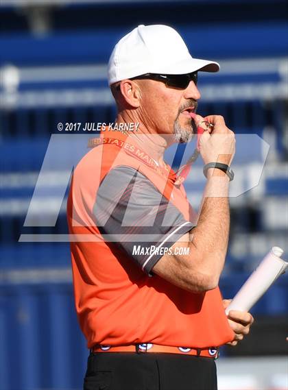 Thumbnail 2 in FR: Sierra Vista vs Bishop Gorman photogallery.