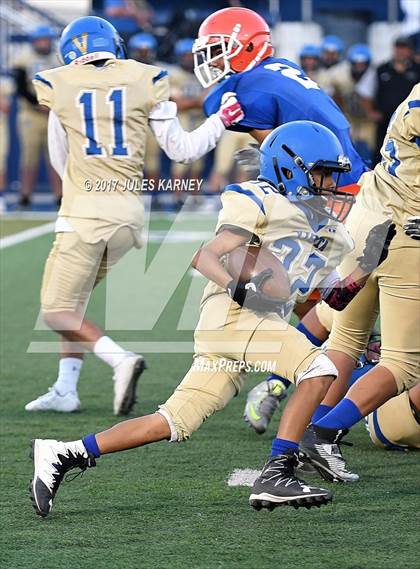 Thumbnail 2 in FR: Sierra Vista vs Bishop Gorman photogallery.