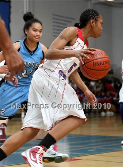 Thumbnail 2 in Washington vs. Carson (CIF LA City Section Playoffs) photogallery.
