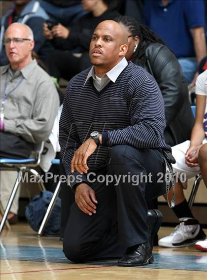 Thumbnail 1 in Washington vs. Carson (CIF LA City Section Playoffs) photogallery.
