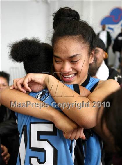 Thumbnail 2 in Washington vs. Carson (CIF LA City Section Playoffs) photogallery.
