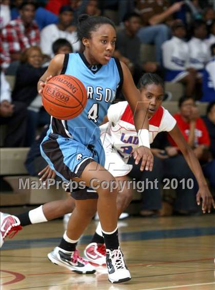 Thumbnail 1 in Washington vs. Carson (CIF LA City Section Playoffs) photogallery.