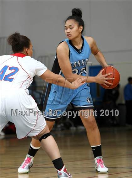 Thumbnail 2 in Washington vs. Carson (CIF LA City Section Playoffs) photogallery.