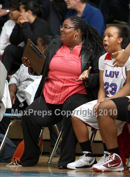 Thumbnail 2 in Washington vs. Carson (CIF LA City Section Playoffs) photogallery.
