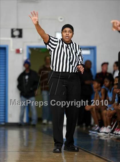 Thumbnail 2 in Washington vs. Carson (CIF LA City Section Playoffs) photogallery.