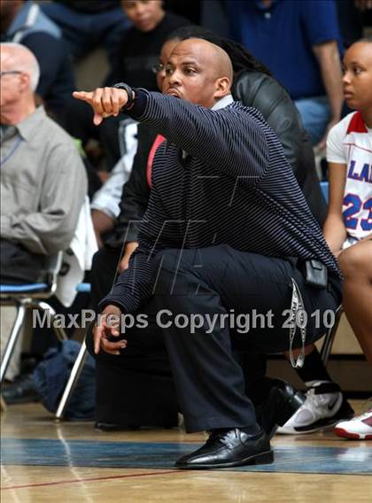 Thumbnail 2 in Washington vs. Carson (CIF LA City Section Playoffs) photogallery.