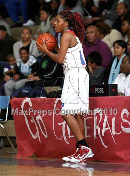 Thumbnail 2 in Washington vs. Carson (CIF LA City Section Playoffs) photogallery.