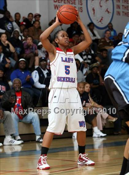 Thumbnail 2 in Washington vs. Carson (CIF LA City Section Playoffs) photogallery.