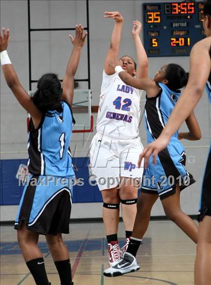 Thumbnail 2 in Washington vs. Carson (CIF LA City Section Playoffs) photogallery.